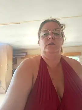 Misspapillon1840 online show from September 20, 2025, 7:35 am