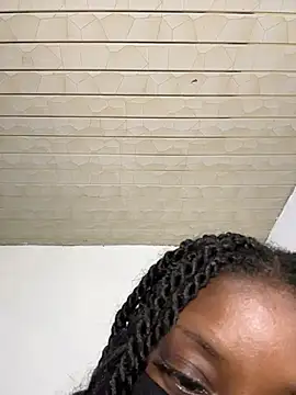  foreigntitts online show from December 16, 2025, 11:09 pm