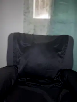  foreigntitts online show from October 26, 2025, 6:52 pm