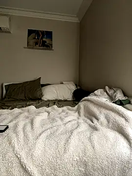 mitch kamm online show from October 11, 2025, 7:59 pm