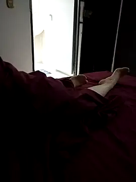 Snapshot of Hot_bella28 chatting on September 29, 2025, 12:50 am Hot bella28 online show from September 29, 2025, 12:50 am