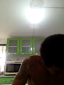 Snapshot of moreno25centimetro chatting on November 20, 2025, 12:50 pm moreno25centimetro online show from November 20, 2025, 12:50 pm