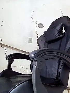 Snapshot of moreno25centimetro chatting on February 9, 2026, 12:47 pm moreno25centimetro online show from February 9, 2026, 12:47 pm