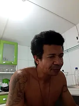 Snapshot of moreno25centimetro chatting on December 2, 2025, 1:24 pm moreno25centimetro online show from December 2, 2025, 1:24 pm