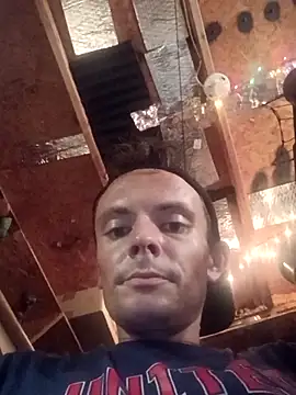 Snapshot of RichardW chatting on March 13, 2026, 8:41 am RichardW online show from March 13, 2026, 8:41 am