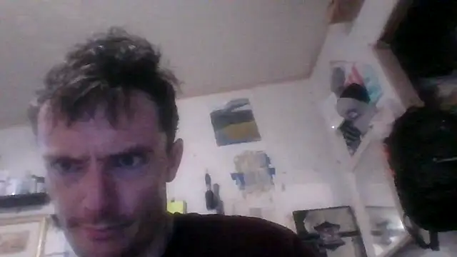 Snapshot of RichardW chatting on November 15, 2025, 4:27 am RichardW online show from November 15, 2025, 4:27 am