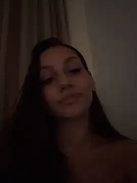 NinaSolenne online show from March 26, 2026, 4:11 am