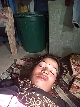 MISS LOVE 001 online show from November 6, 2025, 6:23 pm