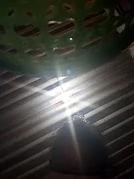 MISS LOVE 001 online show from December 13, 2025, 8:04 pm