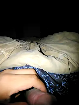 Snapshot of Syto772 chatting on October 7, 2025, 10:22 pm Syto772 online show from October 7, 2025, 10:22 pm