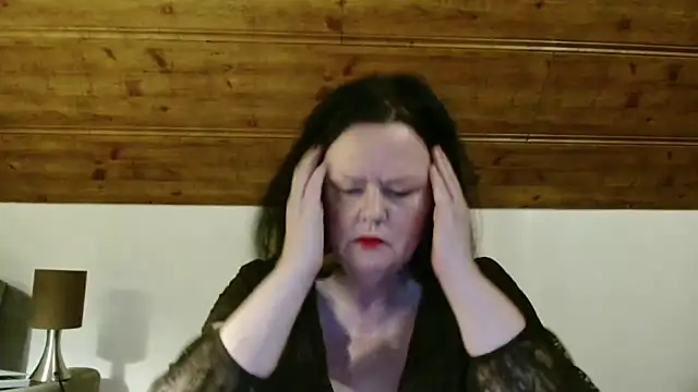 TiffanyMature online show from December 15, 2025, 9:09 pm