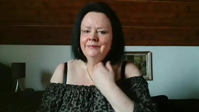 TiffanyMature online show from October 27, 2025, 8:15 am