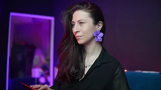 RubyRosa online show from April 7, 2026, 10:22 pm