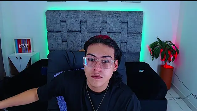 Snapshot of dirty_model chatting on October 4, 2025, 12:56 am dirty model online show from October 4, 2025, 12:56 am