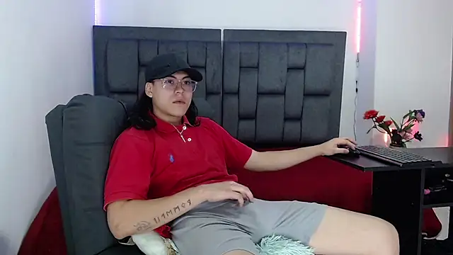 dirty model online show from July 27, 2026, 9:22 pm