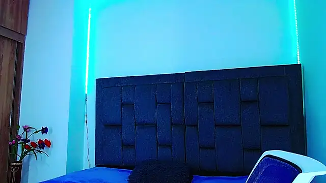 Snapshot of dirty_model chatting on October 3, 2025, 4:14 am dirty model online show from October 3, 2025, 4:14 am