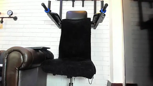 ItaloMoore online show from February 11, 2026, 11:21 am