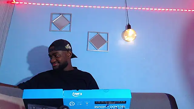 Snapshot of eebony_stallion chatting on February 25, 2026, 3:07 am eebony stallion online show from February 25, 2026, 3:07 am