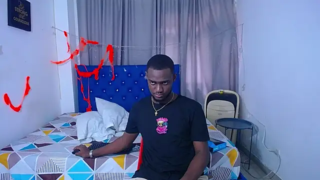 Snapshot of eebony_stallion chatting on October 31, 2025, 7:43 pm eebony stallion online show from October 31, 2025, 7:43 pm