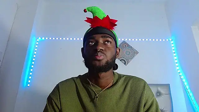 Snapshot of eebony_stallion chatting on December 17, 2025, 12:04 am eebony stallion online show from December 17, 2025, 12:04 am