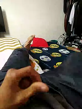 SUPERLUISKA   online show from September 17, 2025, 6:43 pm