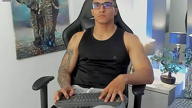 Snapshot of Dash_Bukoski chatting on February 25, 2026, 12:27 pm Dash Bukoski online show from February 25, 2026, 12:27 pm