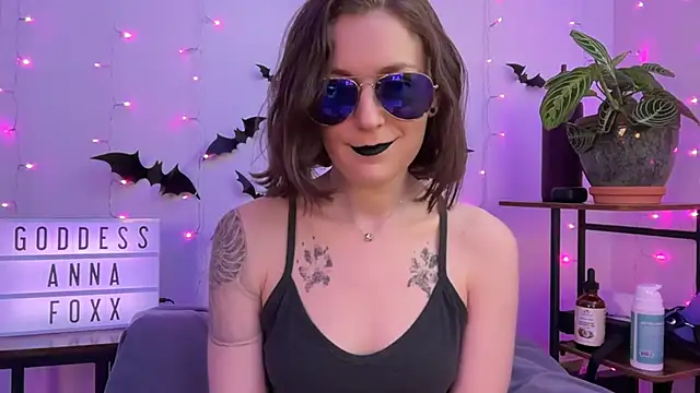 mistressannafoxx online show from November 20, 2025, 9:58 pm