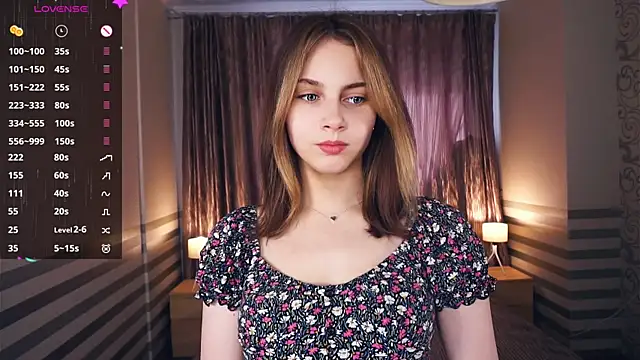 NylaNadler online show from October 4, 2025, 6:15 am