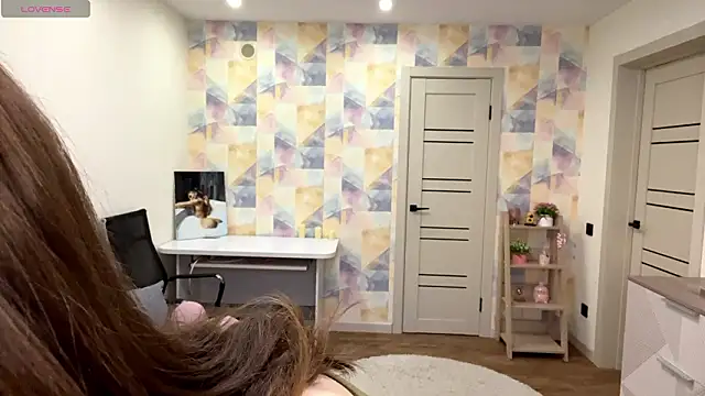 NylaNadler online show from March 8, 2026, 4:05 am