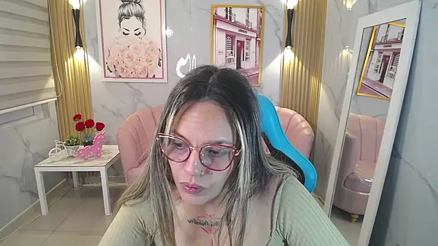 Jade Jones a online show from November 28, 2025, 3:39 am