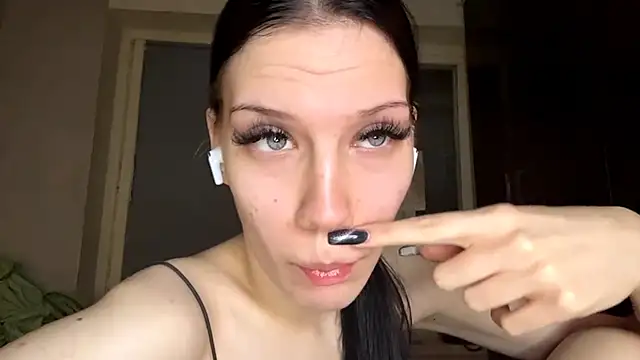 Snapshot of AlfredaBillegas chatting on September 12, 2025, 6:29 pm AlfredaBillegas online show from September 12, 2025, 6:29 pm