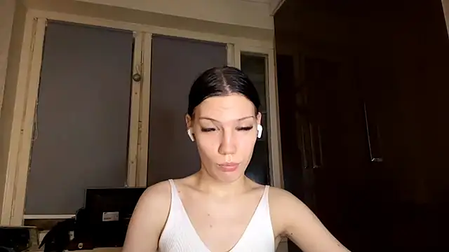 Snapshot of AlfredaBillegas chatting on September 26, 2025, 6:26 pm AlfredaBillegas online show from September 26, 2025, 6:26 pm