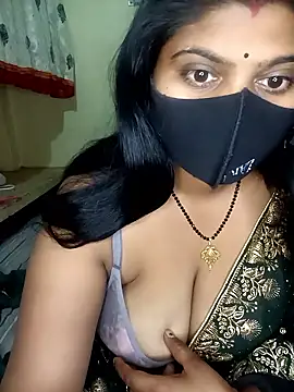 reena502 online show from February 18, 2026, 11:45 pm