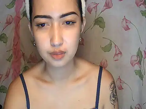 Snapshot of Soft_Angel8 chatting on July 5, 2026, 11:06 am Soft Angel8 online show from July 5, 2026, 11:06 am