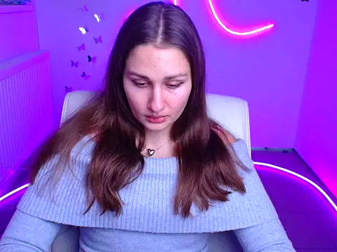 Stefanie Sweet online show from November 7, 2025, 6:40 am