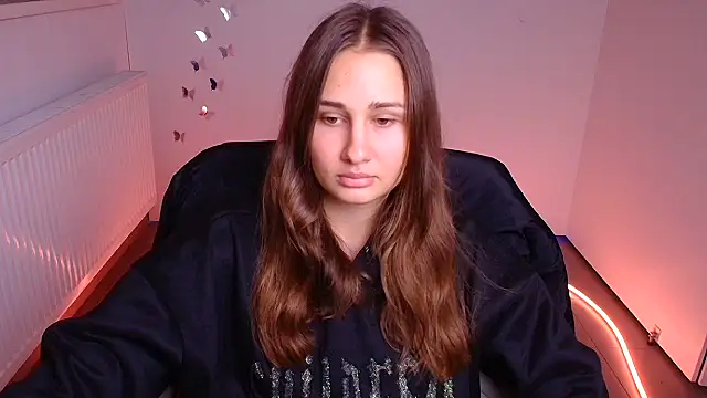 Stefanie Sweet online show from October 10, 2025, 6:25 am