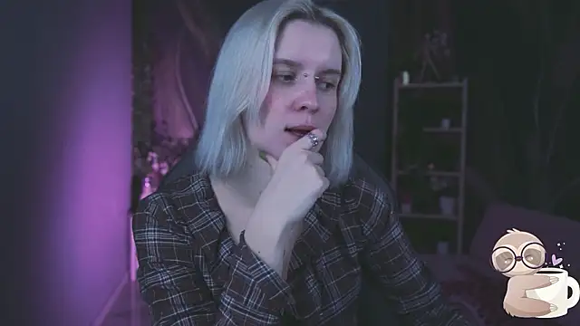 Snapshot of BethanyCloud chatting on March 9, 2026, 5:33 am BethanyCloud online show from March 9, 2026, 5:33 am