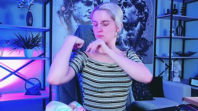 Snapshot of BethanyCloud chatting on April 12, 2026, 5:22 am BethanyCloud online show from April 12, 2026, 5:22 am