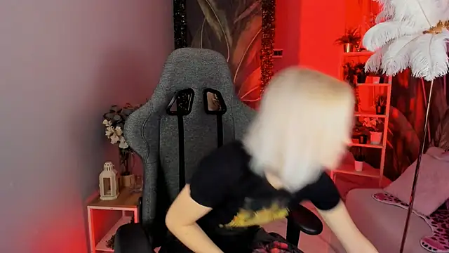 Snapshot of BethanyCloud chatting on April 6, 2026, 5:19 am BethanyCloud online show from April 6, 2026, 5:19 am