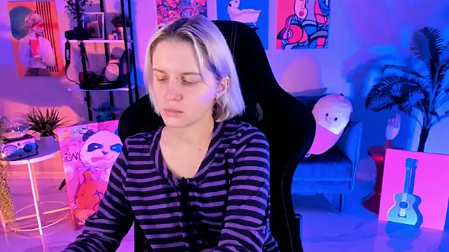 BethanyCloud online show from November 7, 2025, 4:50 am