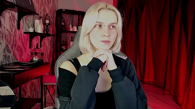 Snapshot of BethanyCloud chatting on April 14, 2026, 5:23 am BethanyCloud online show from April 14, 2026, 5:23 am