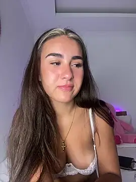 sarahsparkles20 online show from October 7, 2025, 11:39 pm