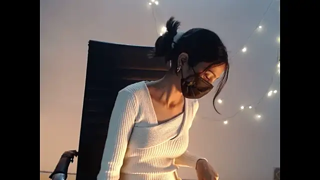 Snapshot of _kamyaa09 chatting on December 15, 2025, 6:25 pm kamyaa09 online show from December 15, 2025, 6:25 pm