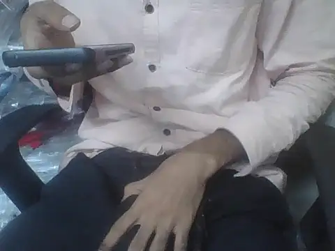 Snapshot of mumbaizboi chatting on September 15, 2025, 7:36 pm mumbaizboi online show from September 15, 2025, 7:36 pm