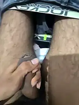 Snapshot of mumbaizboi chatting on December 18, 2025, 8:34 pm mumbaizboi online show from December 18, 2025, 8:34 pm