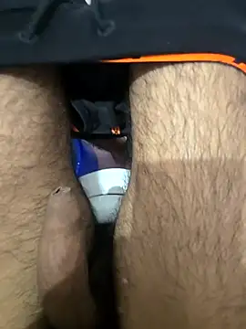 Snapshot of mumbaizboi chatting on December 21, 2025, 9:11 am mumbaizboi online show from December 21, 2025, 9:11 am