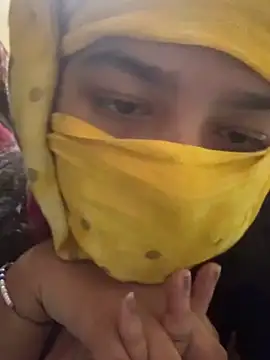 Snapshot of crazy111girl chatting on September 18, 2025, 10:51 am crazy111girl online show from September 18, 2025, 10:51 am