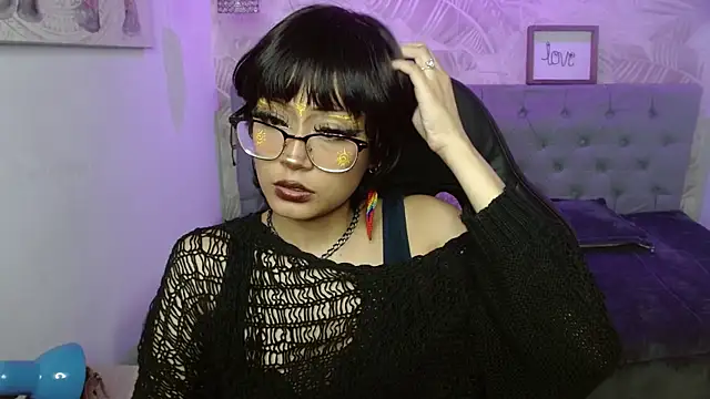 Nyxie tk online show from September 20, 2025, 8:14 pm