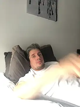 shyandchilling online show from June 6, 2026, 4:01 pm