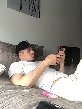 shyandchilling online show from May 4, 2026, 2:53 pm